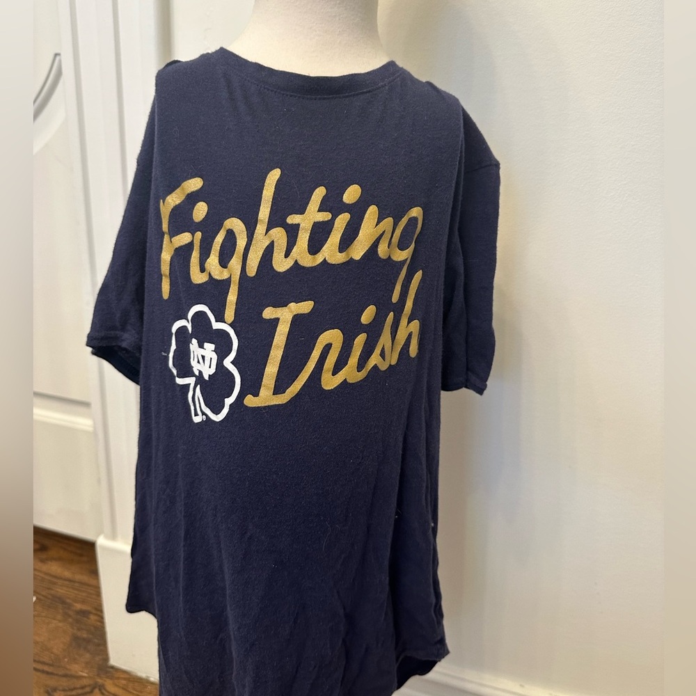 Fighting Irish Notre Dame Under Armour T-Shirt Kids Large
